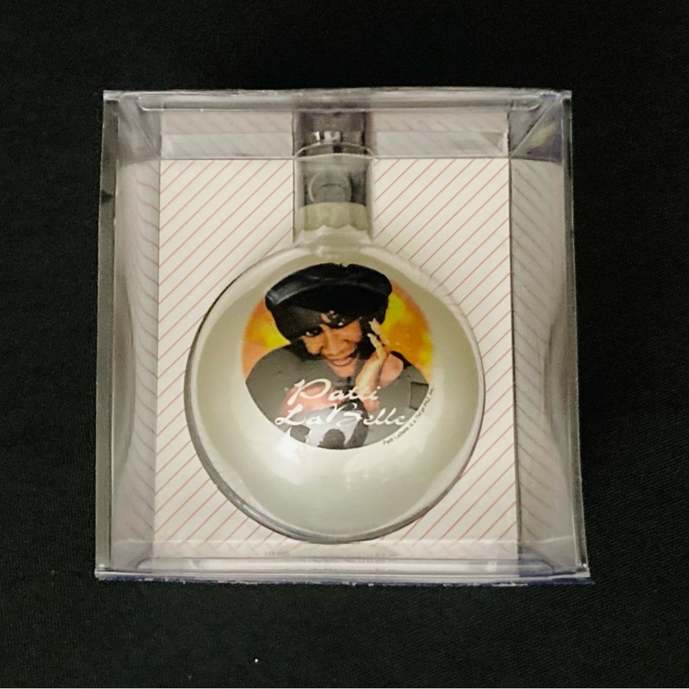 ⭐️ Vintage 1996 Santa’s Rockshop Patty LaBelle Christmas Ornament